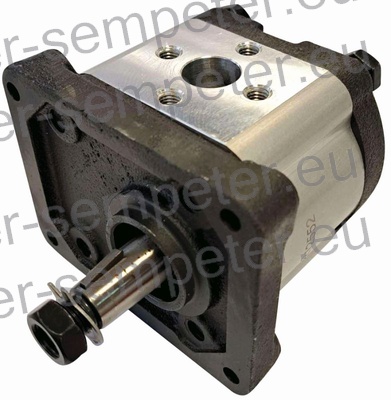 ČRPALKA HIDRAVLIKE desna - montirana spredaj pri hladilniku UTB 445 FIAT